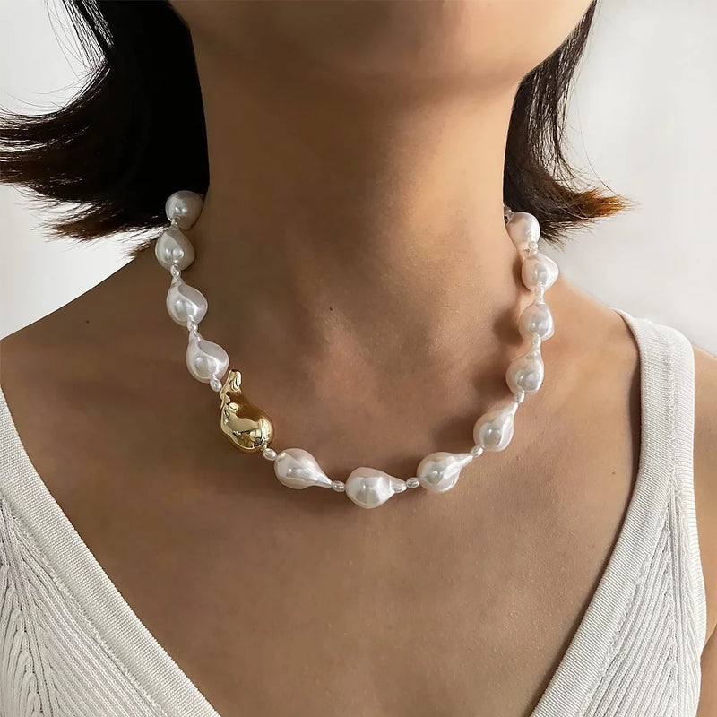 Gene Pearl Necklace