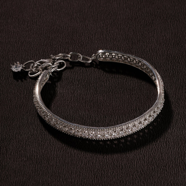 Van Cleef Bracelet Best Price In Pakistan, Rs 1800